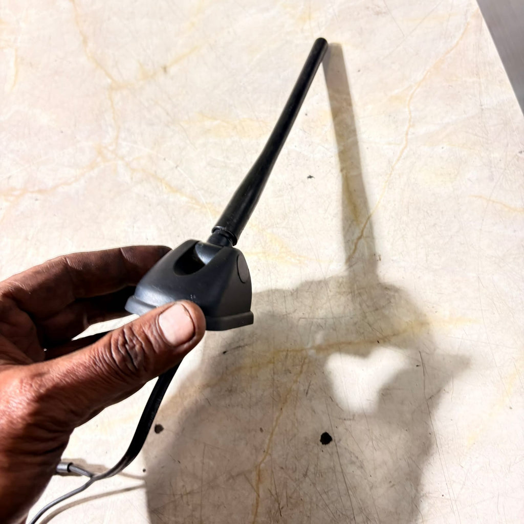 Nissan Sentra Roof Mounted Radio Antenna 28208-ET000 2660 2010
