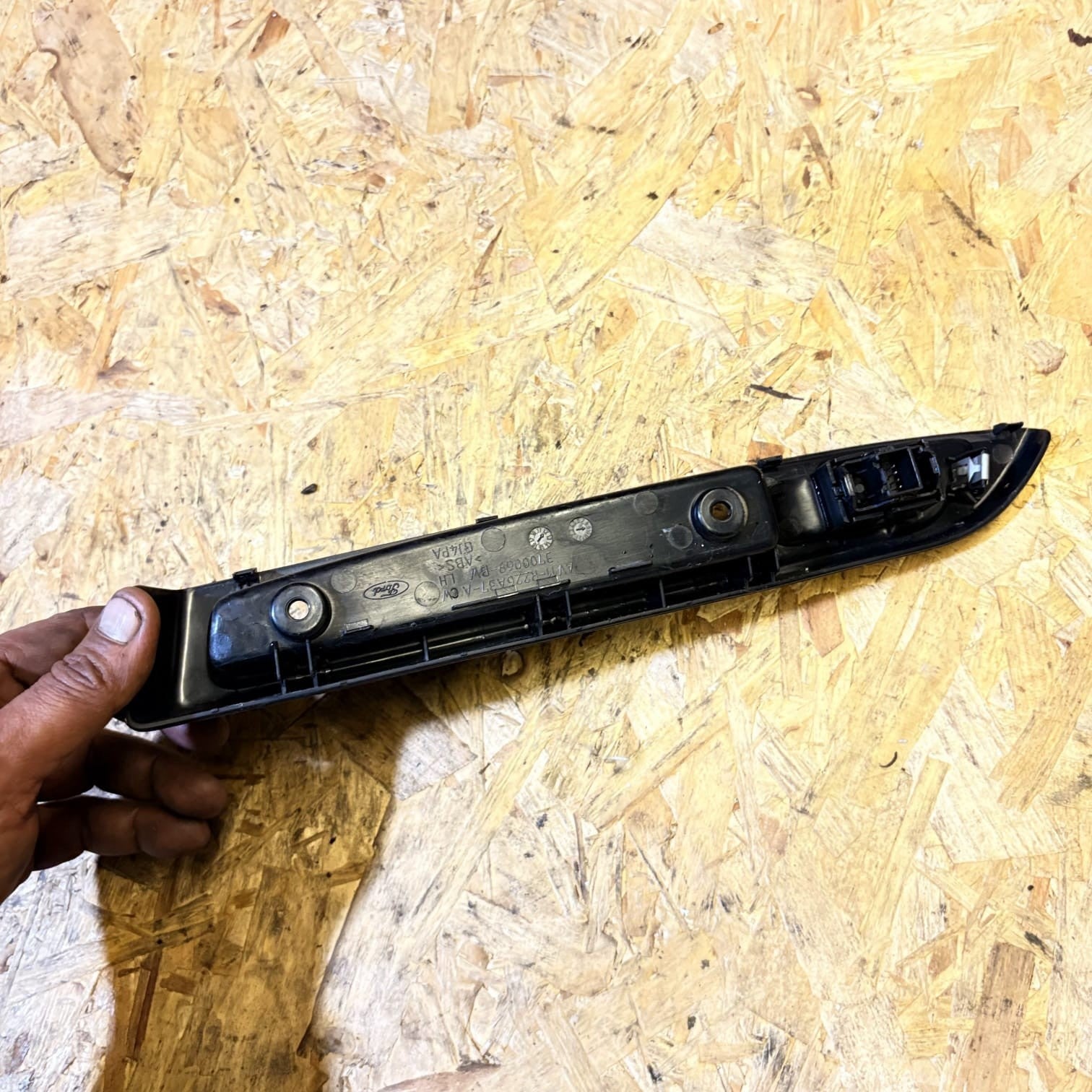 FORD B-MAX WINDOW SWITCH AV11-R226A37-ACW PASSENGER REAR SIDE 2012