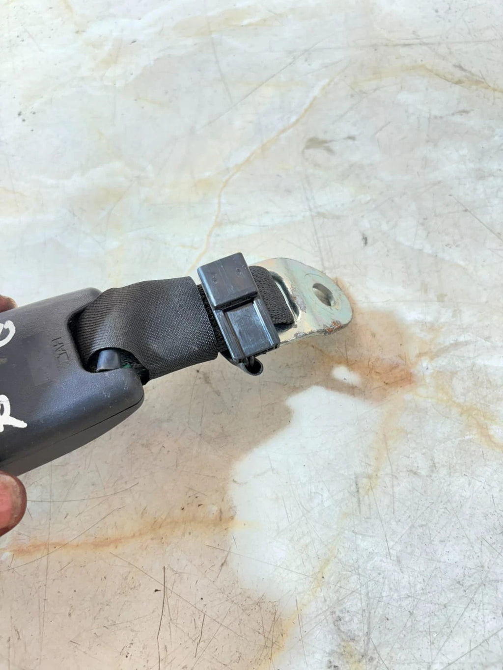 Toyota Aygo Mk1 2005-2014 Rear Left Seat Belt Buckle Latch (NSR Passenger)