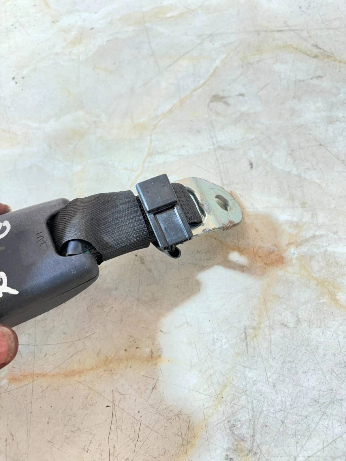 Toyota Aygo Mk1 2005-2014 Rear Left Seat Belt Buckle Latch (NSR Passenger)