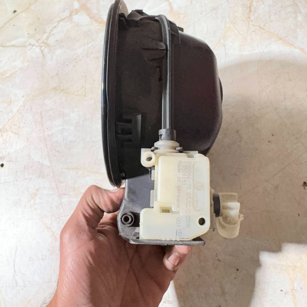 2008-2017 Vauxhall Insignia Fuel Flap Filler Cover 13352310