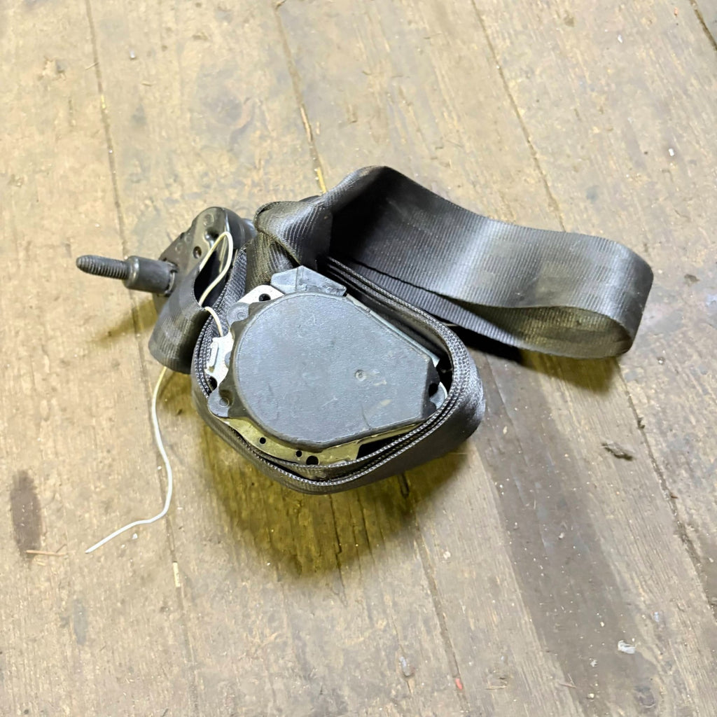 Renault Clio MK4 X98 2013-2019 Rear Middle Centre Seat Belt 888503110R 5 Door