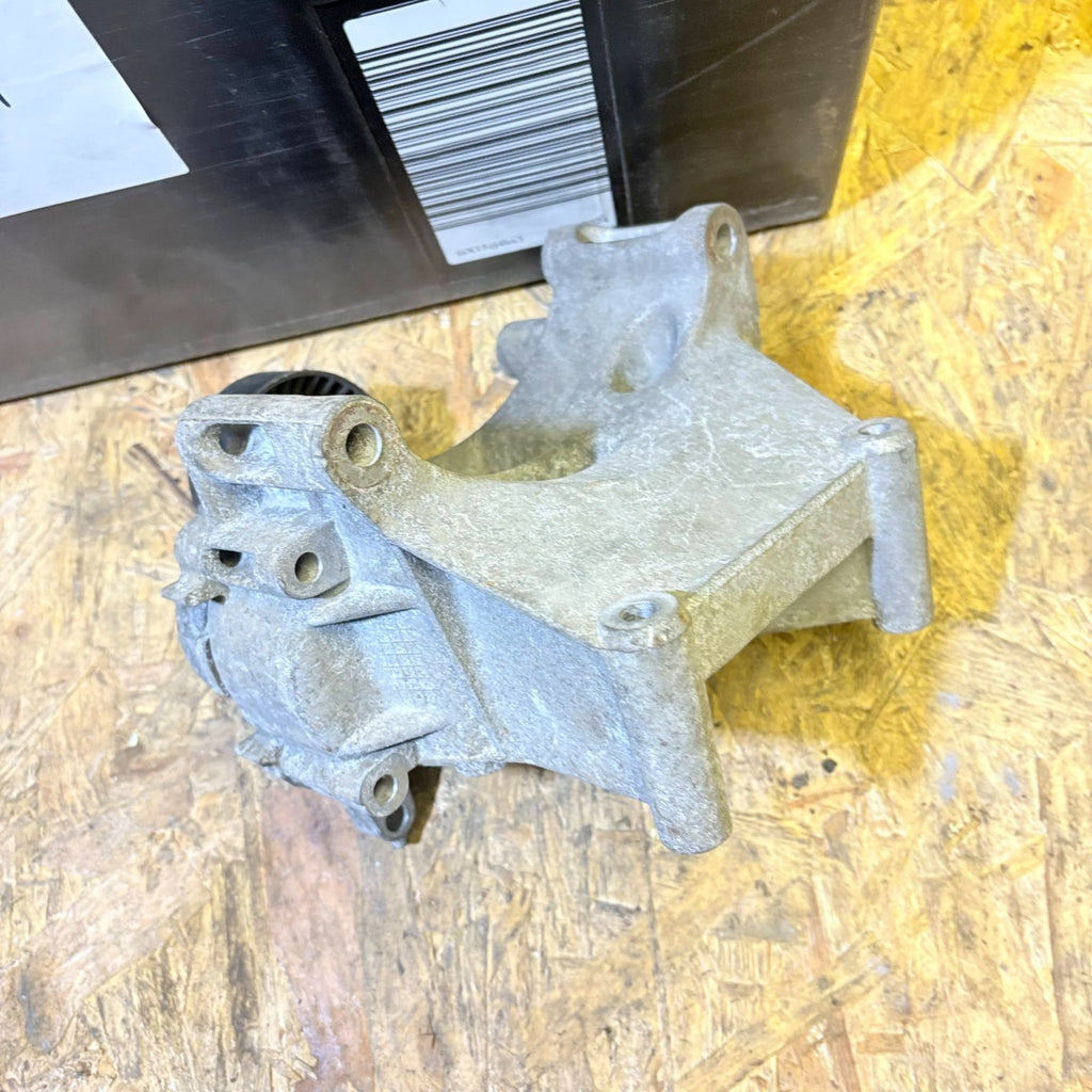 BMW Z3 1.8 1995-2000 1.9 1995-1999 1.9i 2000-2002 Alternator Bracket Tensioner