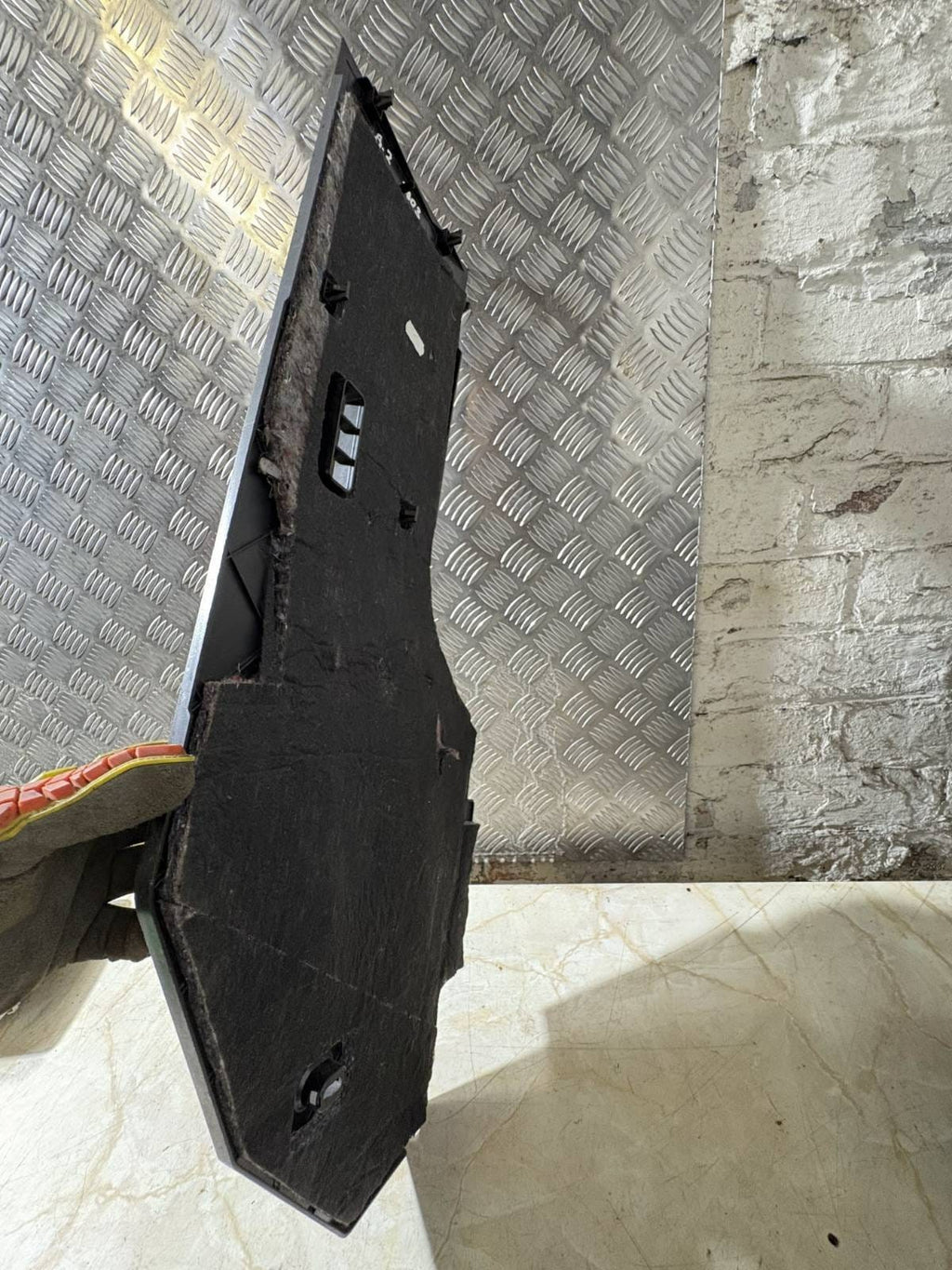Audi A2 NS Left Centre Console Side Trim Platinum 8Z0863305 2003