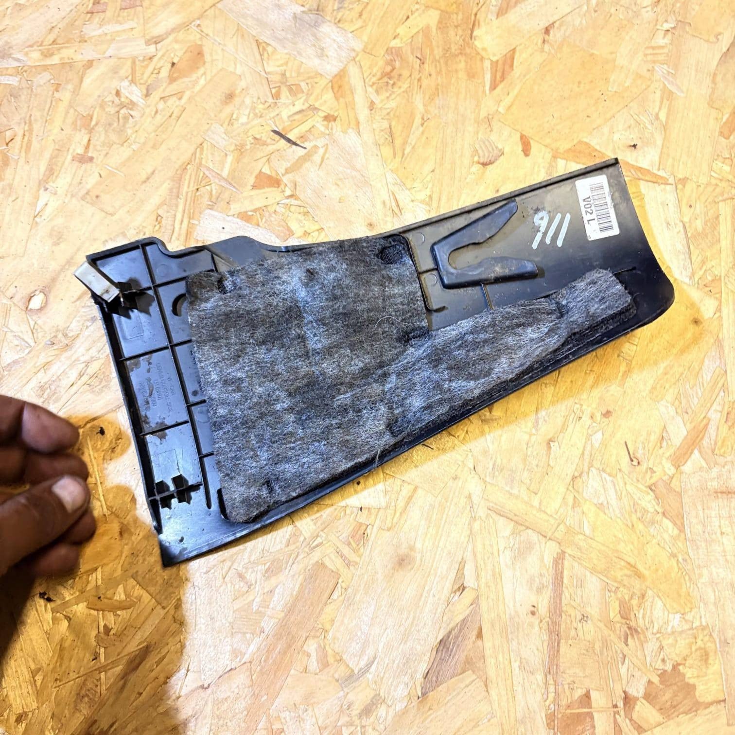 HYUNDAI i40 2011-2019 846803Z900 Center Console Trim