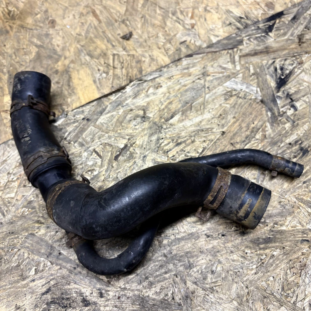 Skoda Fabia 1.2 Upper Radiator Hose Pipe 6Y0121049H 6Q0121108K 01-11