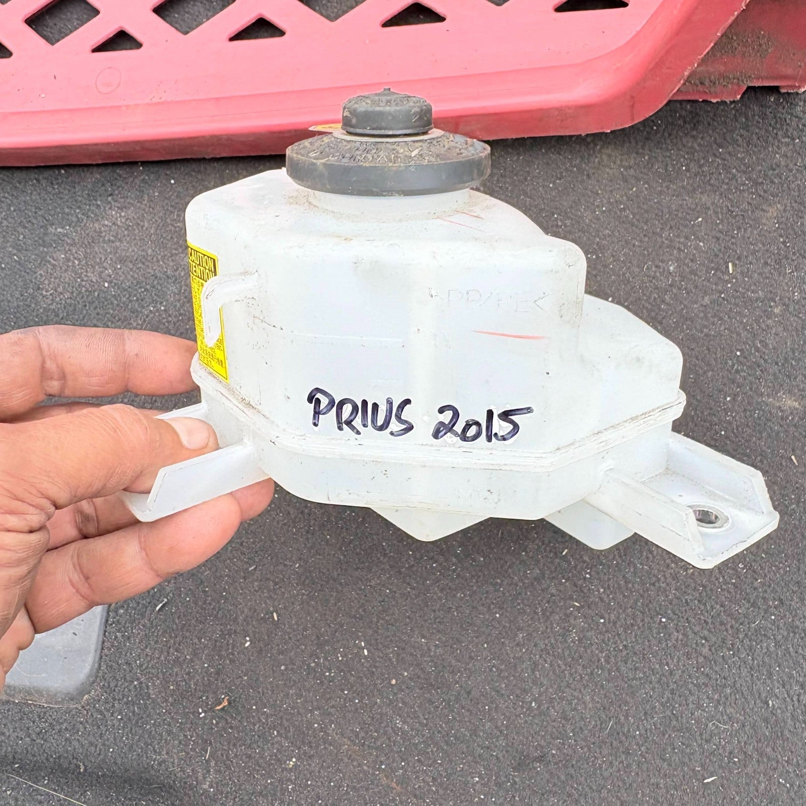 TOYOTA Prius 4 generation (XW50) (2015-2023) Expansion Tank