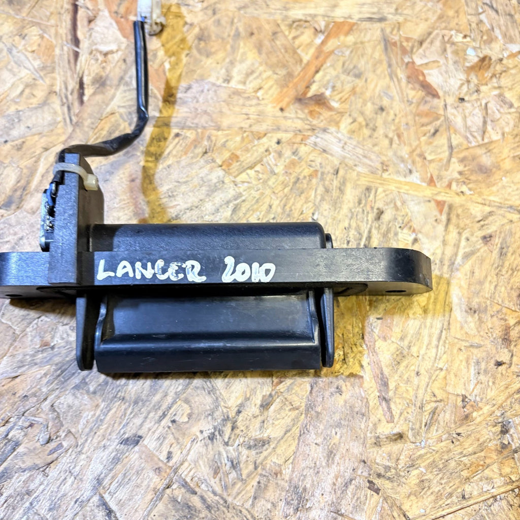 2007-2017 Mitsubishi Lancer Rear Tailgate Door TRUNK HANDLE Assembly