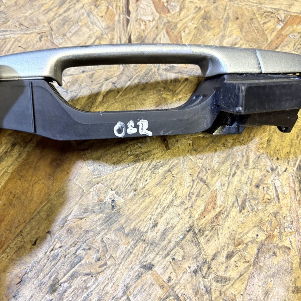 61160CA000V2 EXTERNAL HANDLE DRIVER REAR DOOR TOYOTA COROLLA 61160-CA000-TQ 2006