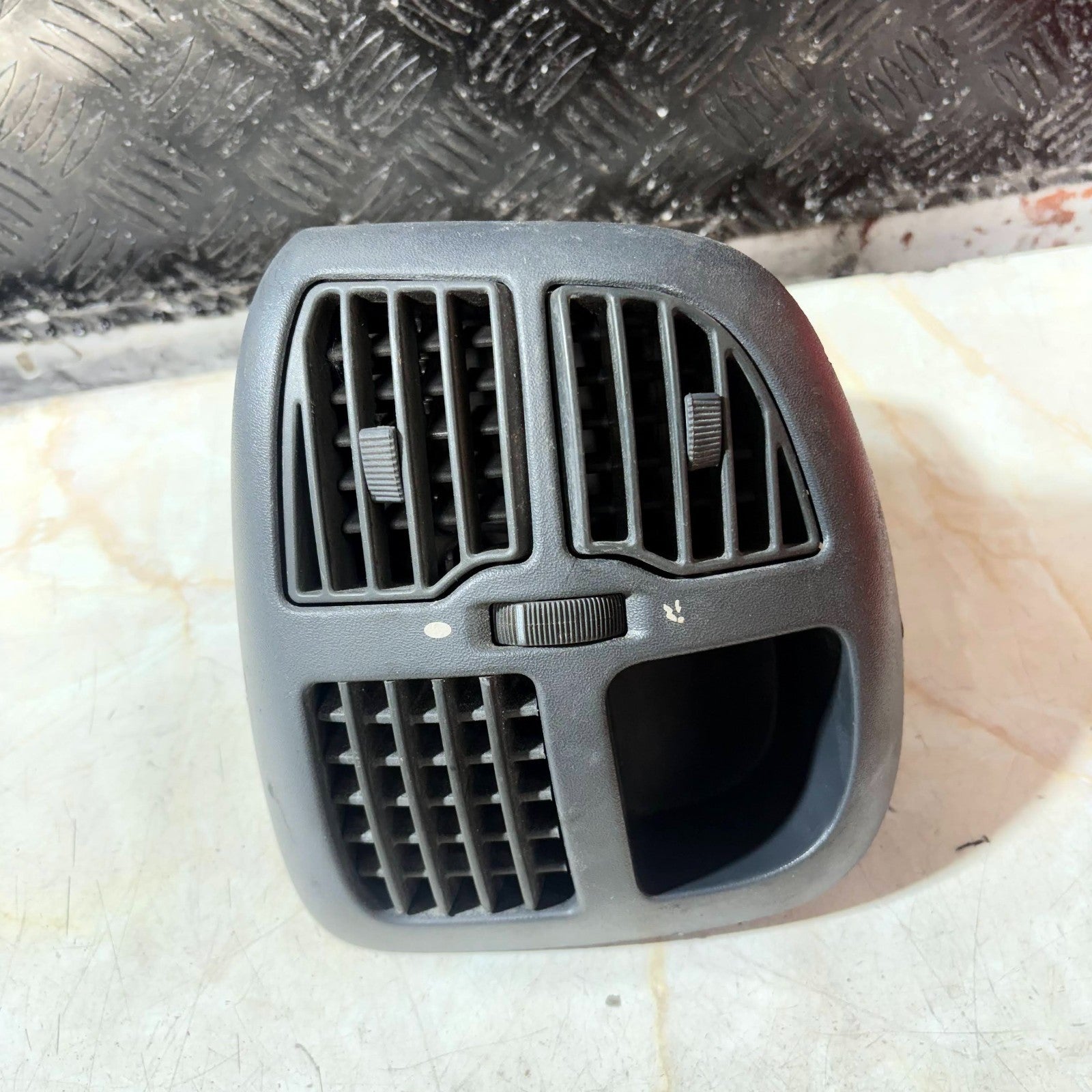 PEUGEOT BOXER 2002-2006 FRONT DASHBOARD RIGHT DRIVER SIDE HEATER AIR VENT PANEL
