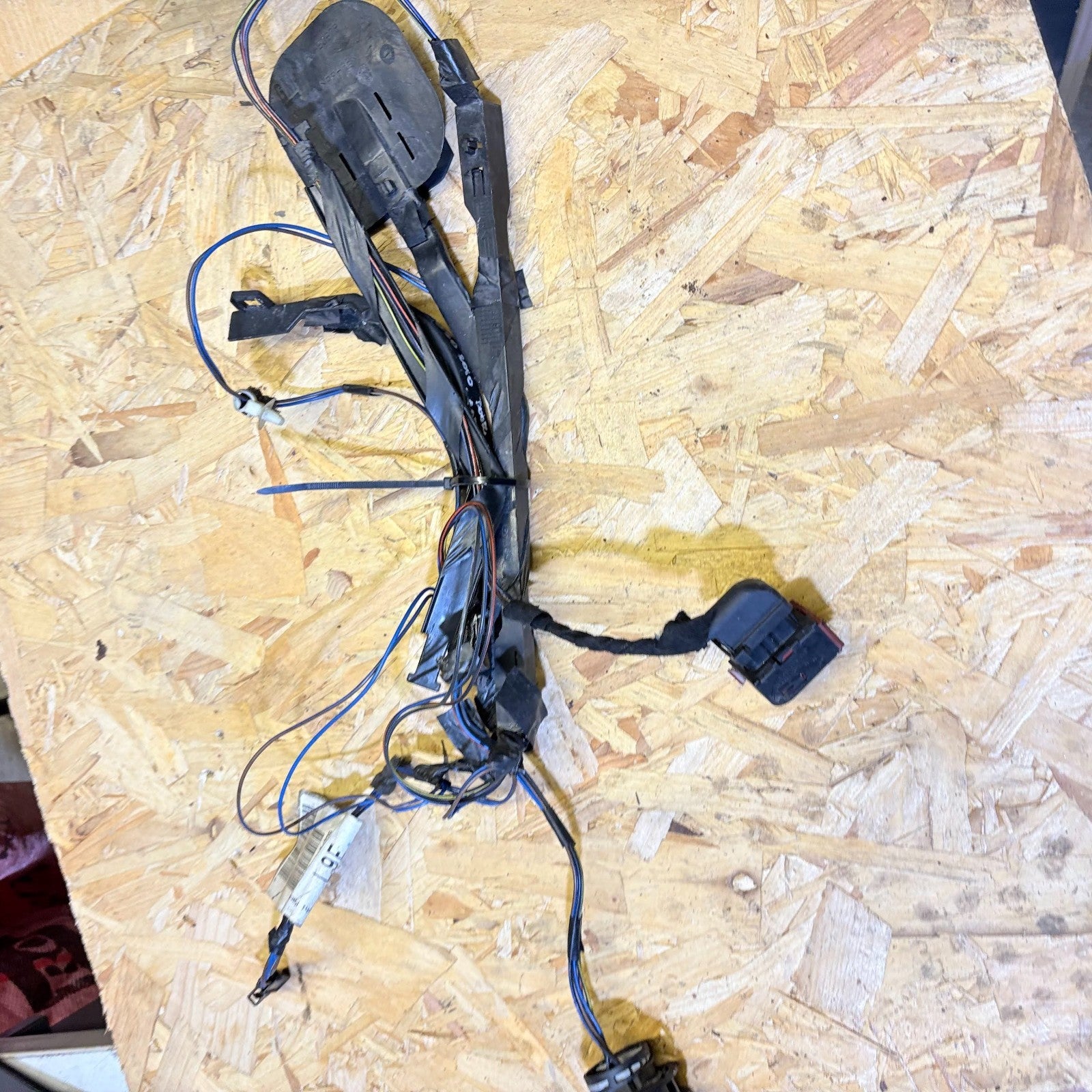 VAUXHALL COMBO 2004-2011 DOOR WIRING LOOM 24407117