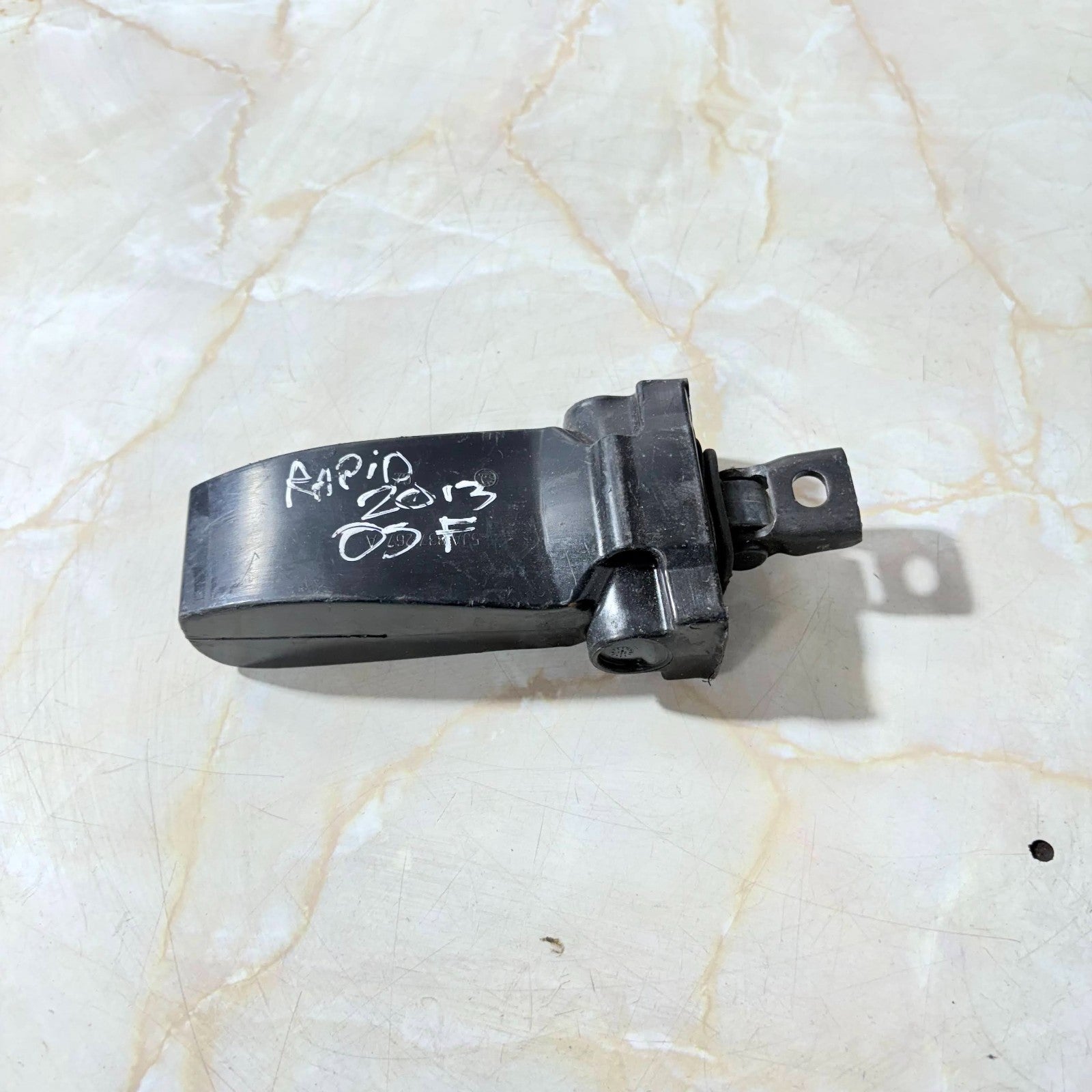 Skoda Rapid 2013 Door Safety Strap Brake Front Right Side 5JA837267A