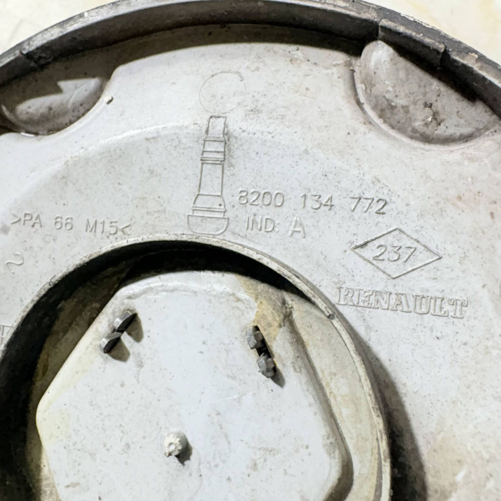 Renault Megane Mk2 02-08 Scenic Mk2 03-09 Nervastella Centre Cap 8200134772