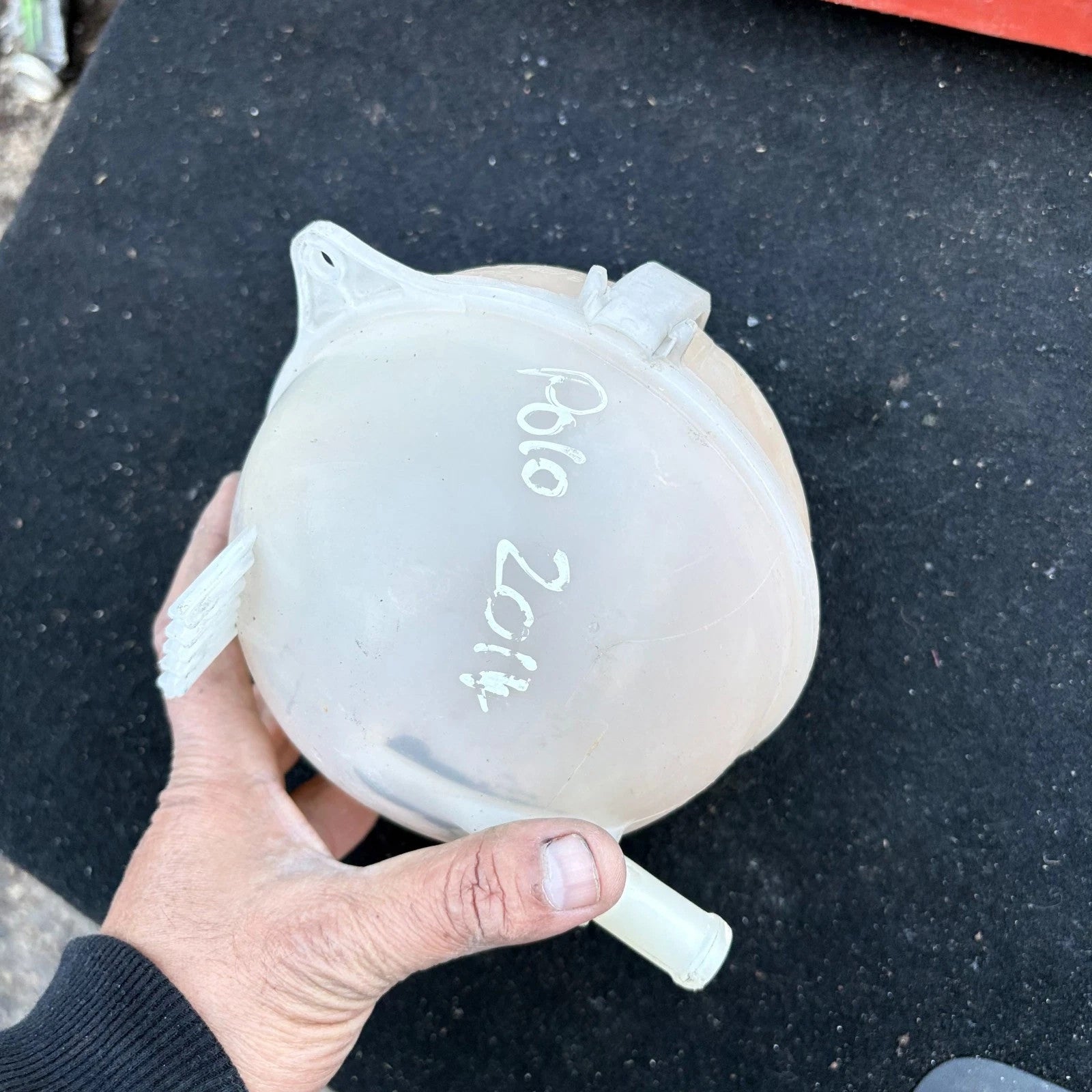 Volkswagen Polo Coolant Reservoir Expansion Tank Fluid Bottle 5Q0121407G 2009-17