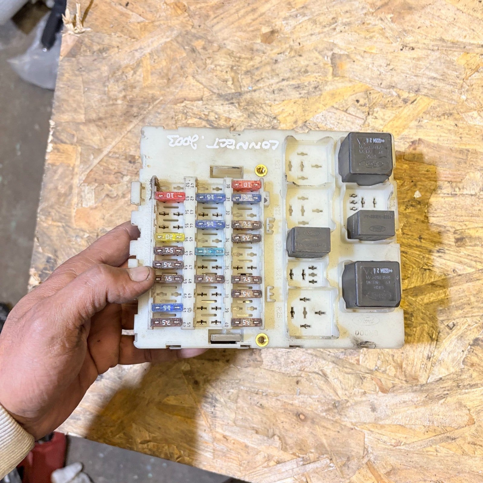 Ford Transit Connect 2003 Fuse Relay Box