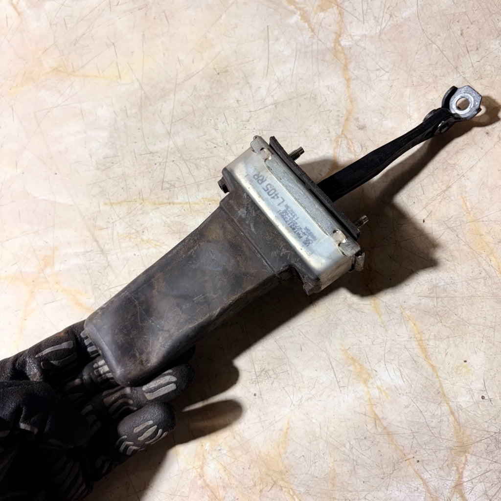 2006 LAND ROVER DISCOVERY 3 O/S/R REAR RIGHT DOOR CHECK STRAP 5173991