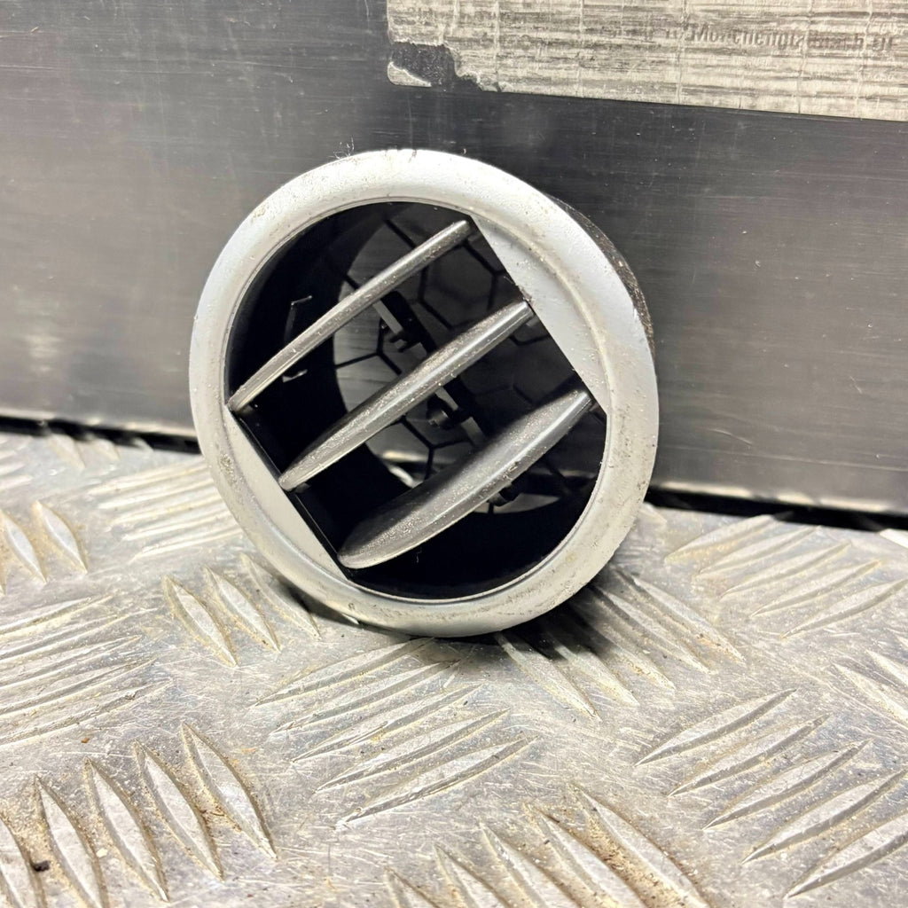Vauxhall Corsa D Air Vent Dashboard Chrome Ring and Chrome Tab 2006-2014