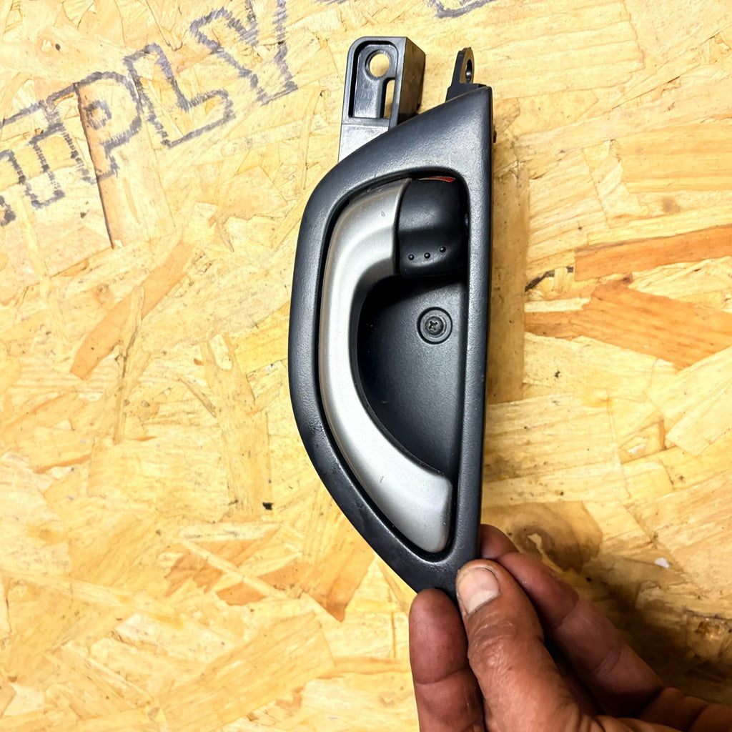 HONDA JAZZ 2013 PASSENGER FRONT LEFT INTERIOR DOOR HANDLE