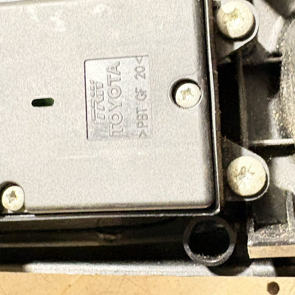Toyota Avensis T250 03-09 Front Right Door Window Switch Panel 74231-05060