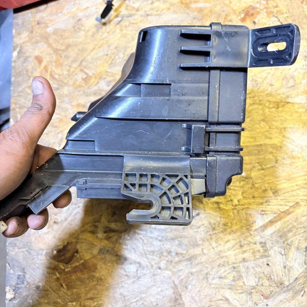 MAZDA 2 MK2 2008-2013 FRONT UNDER BONNET FUSE BOX RELAY ELECTRICAL BLACK