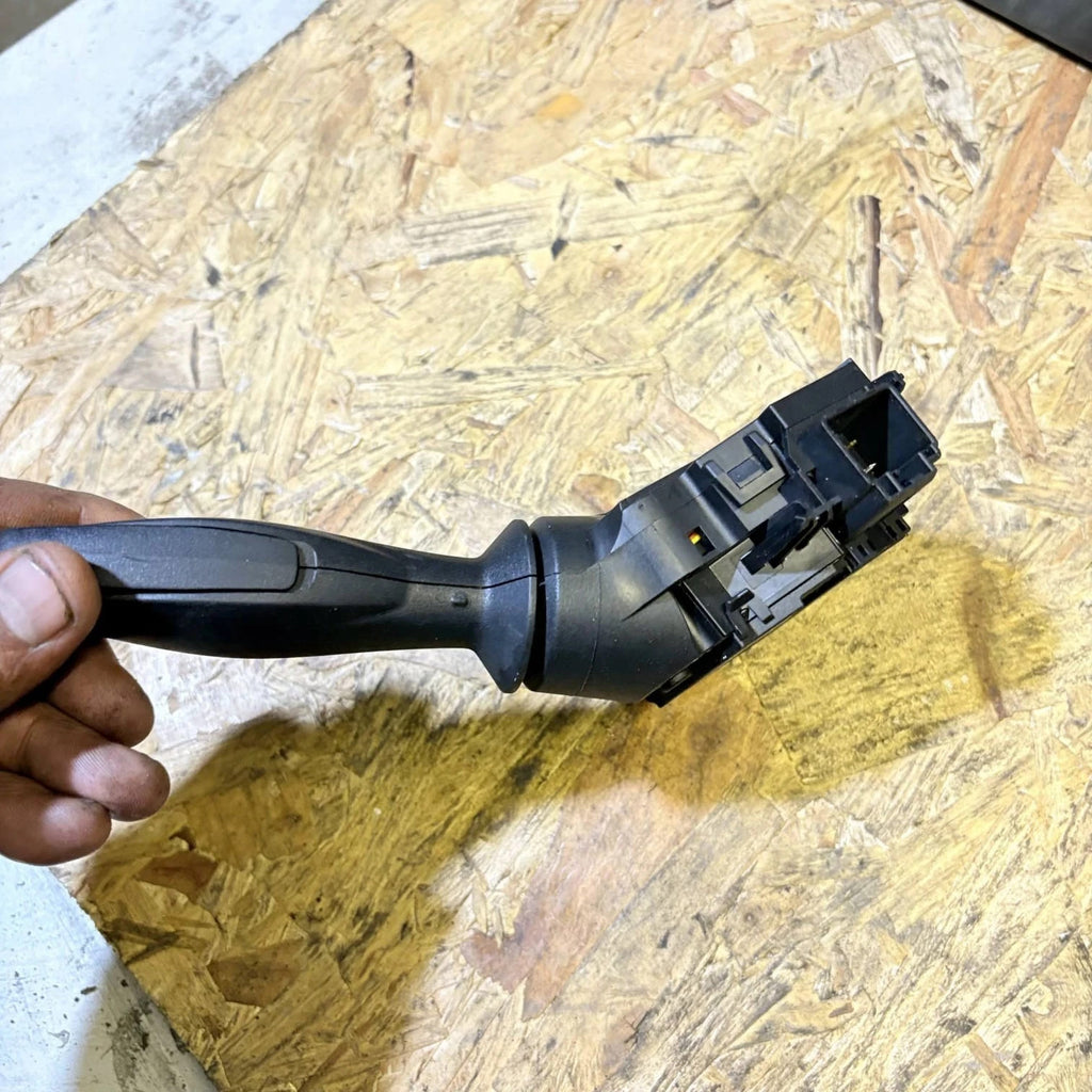 783120 Ford Fiesta Mk7 Indicator Stalk Switch With Trip 8A6T13335BC