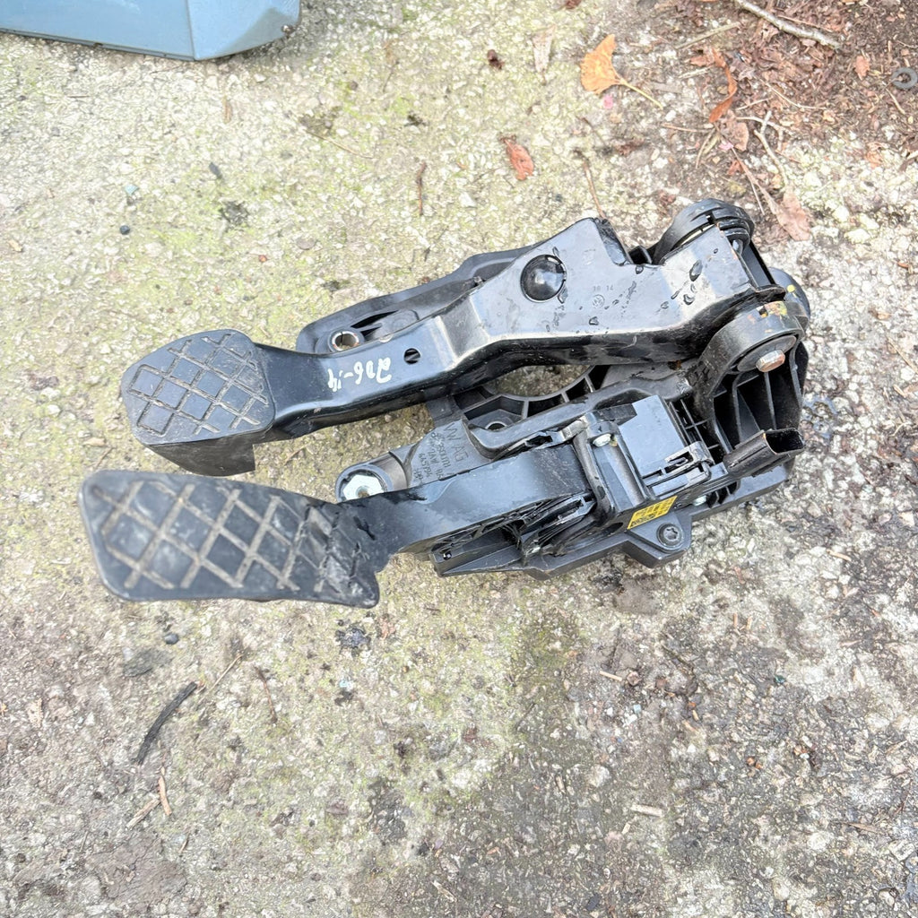 VW Polo 6C 2014-2017 Manual Brake and Accelerator Pedal Assembly 6C2721058F