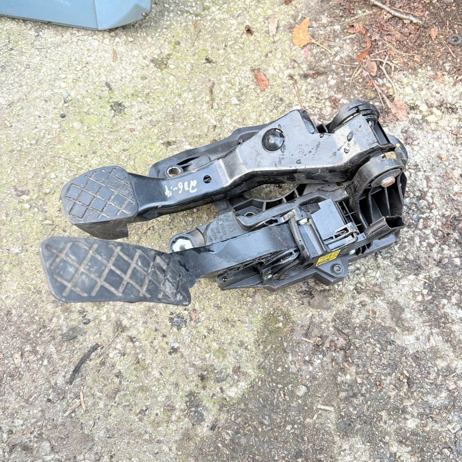 VW Polo 6C 2014-2017 Manual Brake and Accelerator Pedal Assembly 6C2721058F