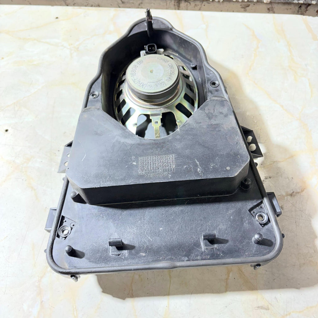 Jaguar S Type 04-06 FRONT DRIVER SIDE OFFSIDE DOOR SPEAKER XW7F-18808-BB