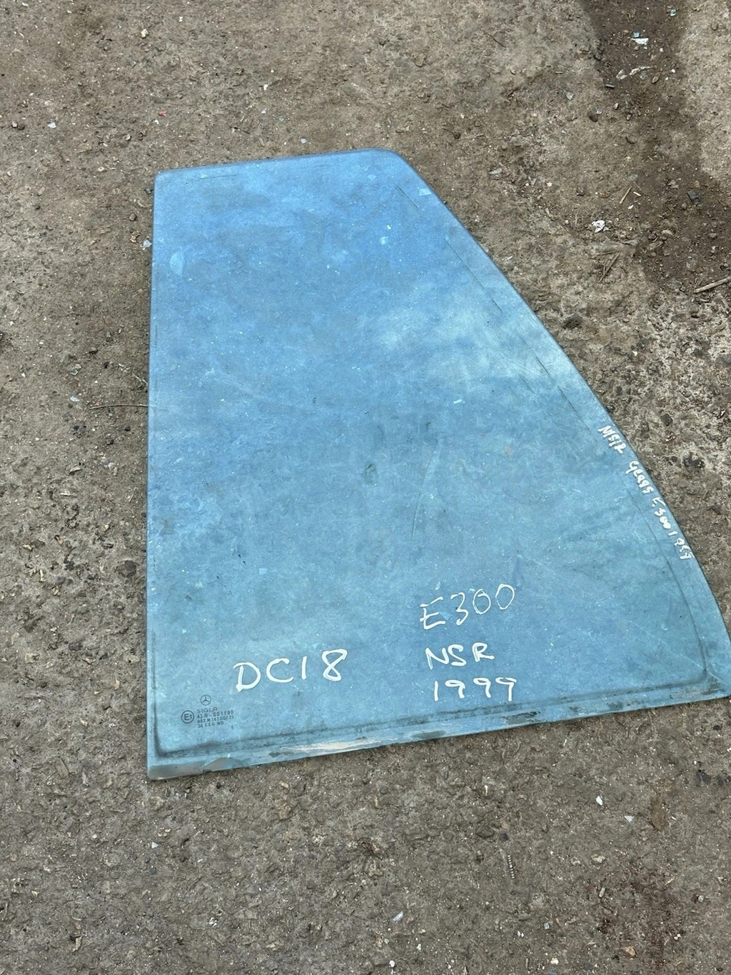 Mercedes E-Class Estate S210 (W210) 1996-2002 Rear Quarter Glass NSR Left