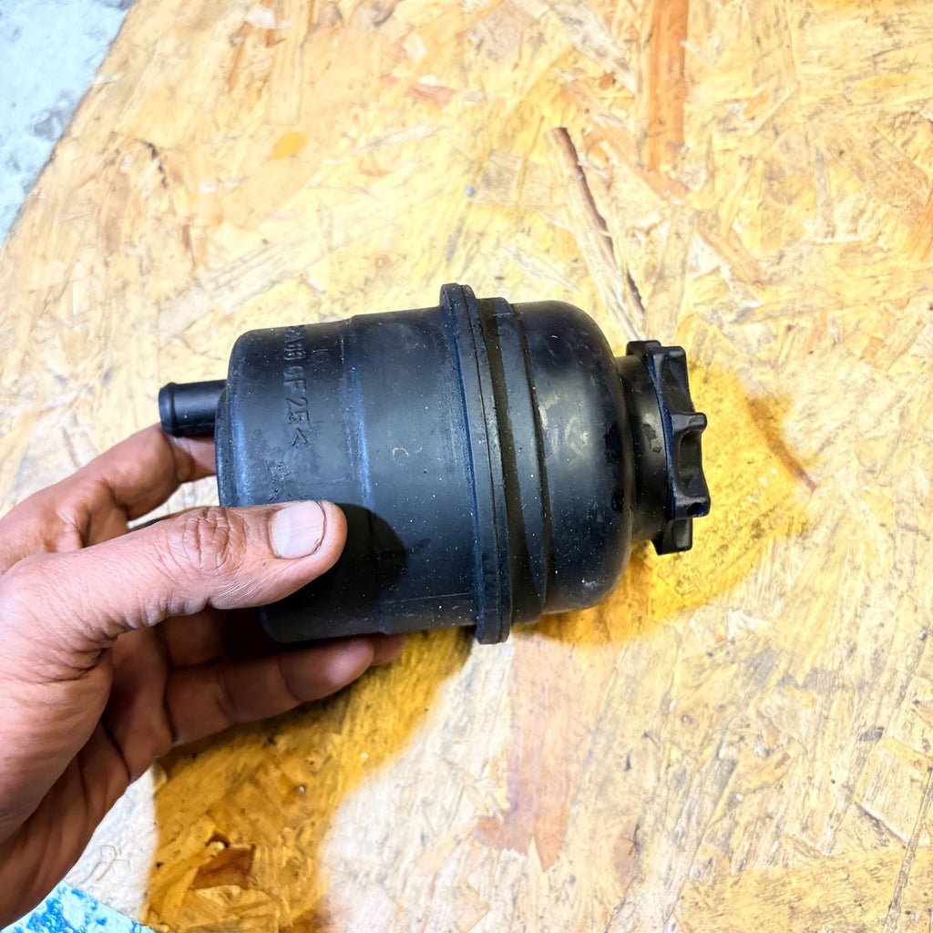 Mercedes Vito 113 CDI W639 2010-2014 Power Steering Fluid Reservoir Tank