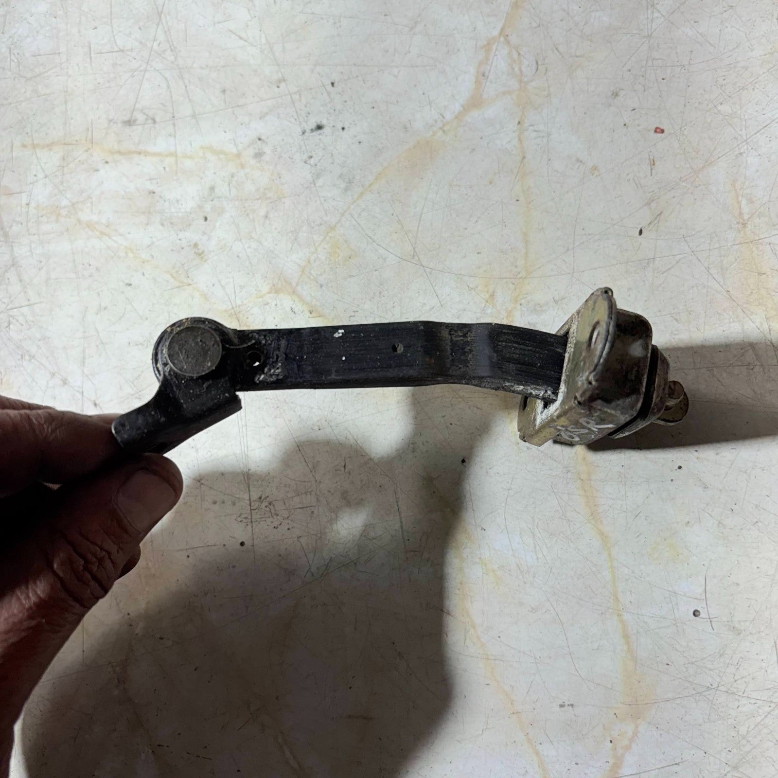 NISSAN X-TRAIL 2004 O/S/R DRIVER SIDE REAR DOOR STOP STRAP CHECK
