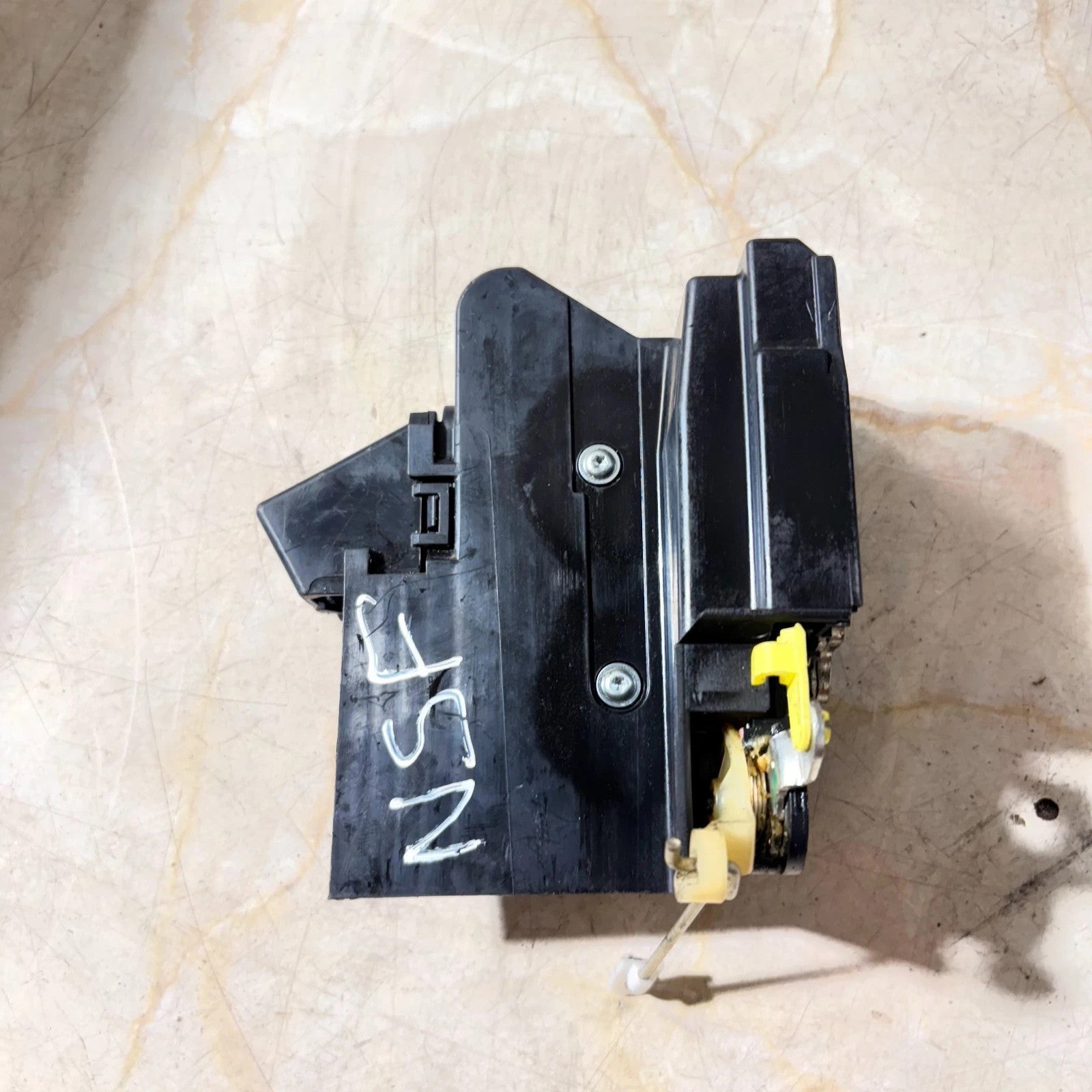 DACIA LOGAN DOOR LOCK FRONT LEFT 805031017RE 2014-2019