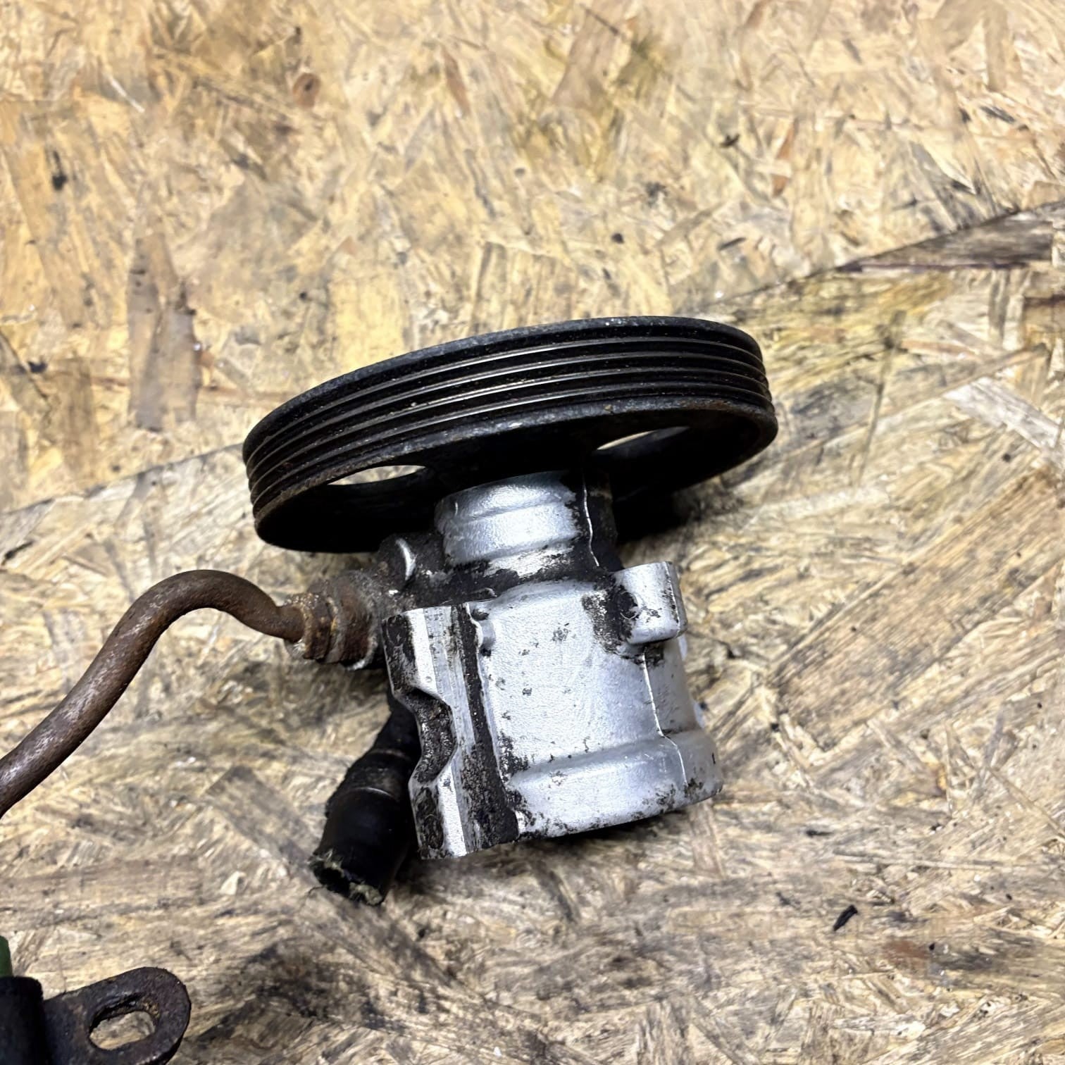 Citroen Xsara Peugeot 306 1.4 KFX TU3JP Power Steering Pump 26049438 9634070580