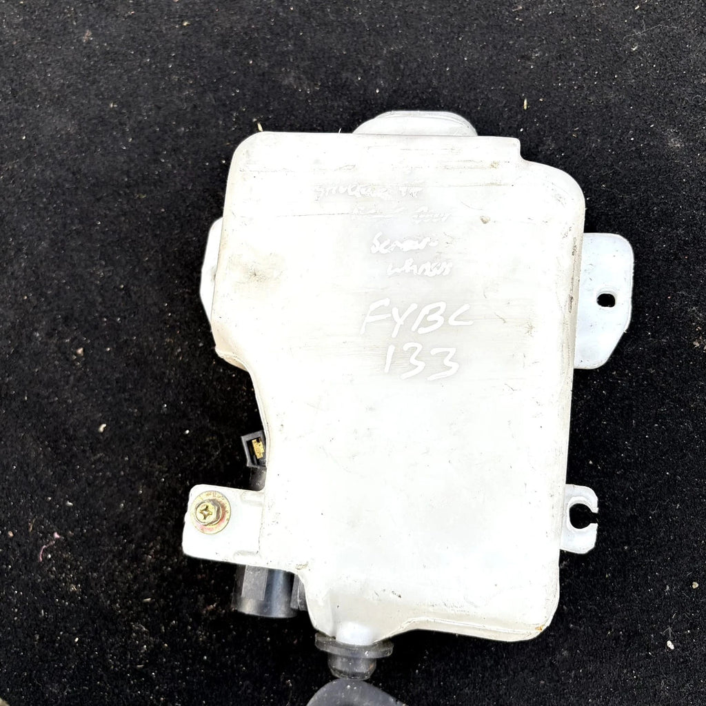 Mitsubishi Shogun MK4 Rear Washer Bottle Tank Reservoir 2000-2009 060351507
