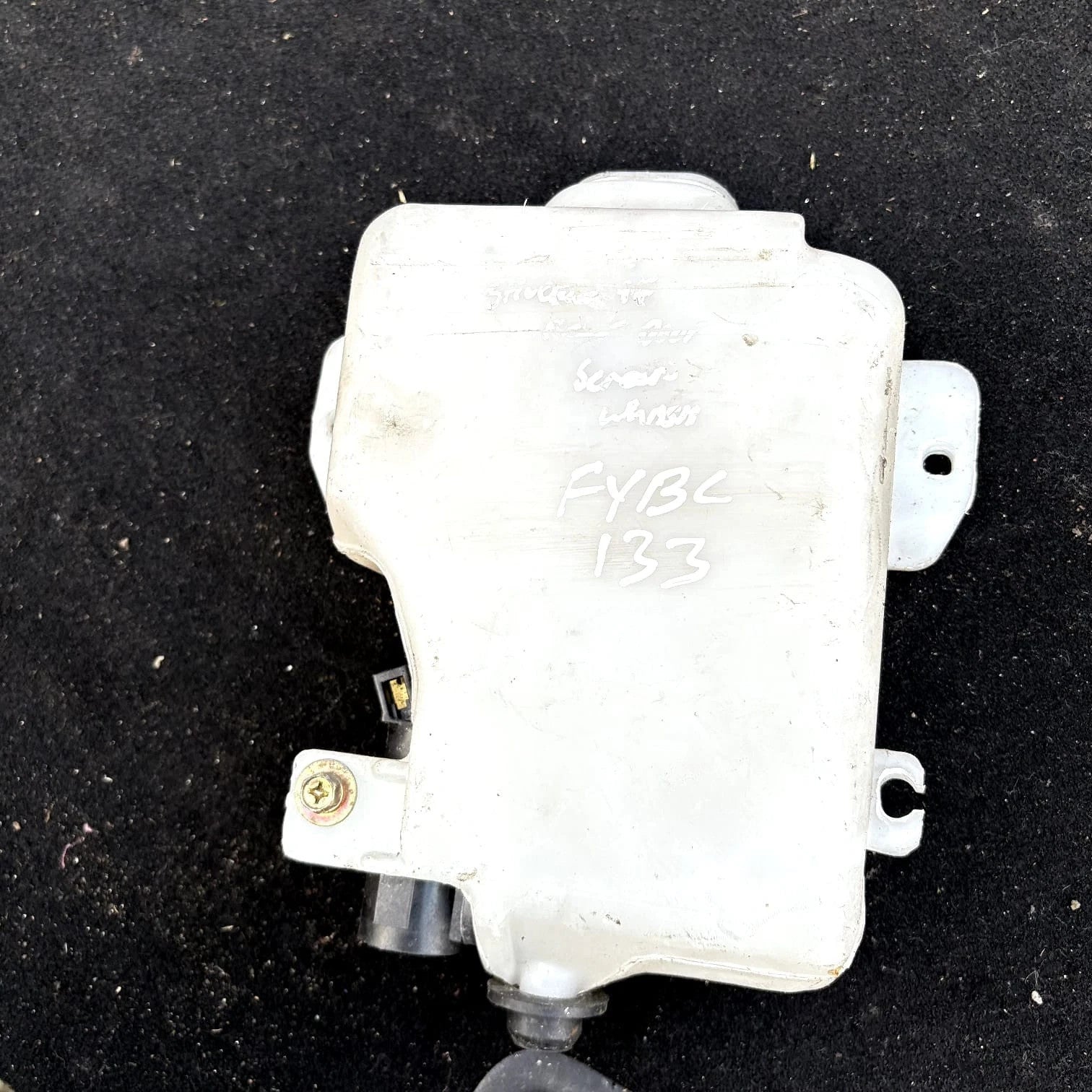Mitsubishi Shogun MK4 Rear Washer Bottle Tank Reservoir 2000-2009 060351507