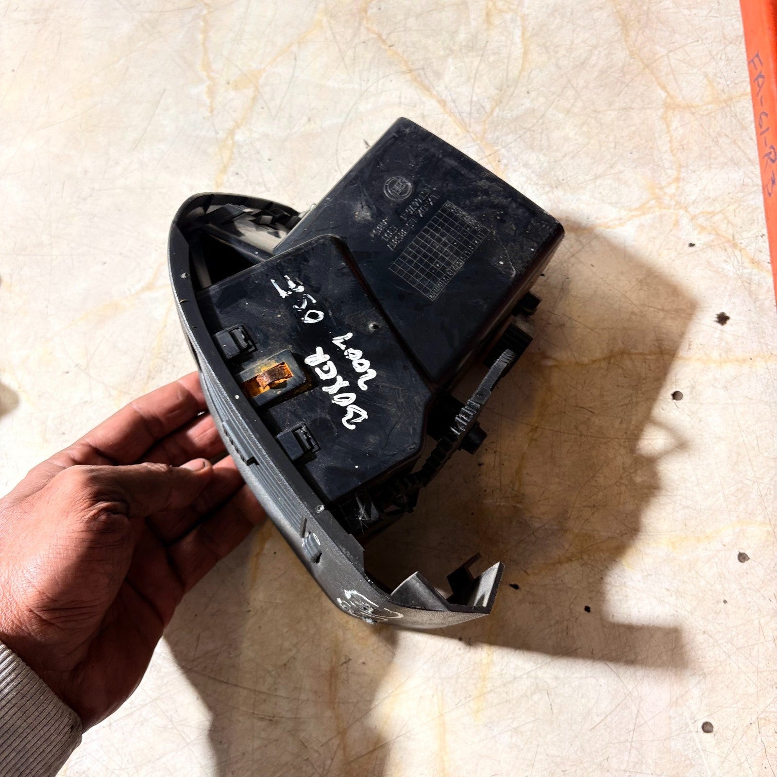 CITROEN RELAY BOXER 2007-2014 FRONT AIR VENT (DRIVER SIDE) OUTER 385817