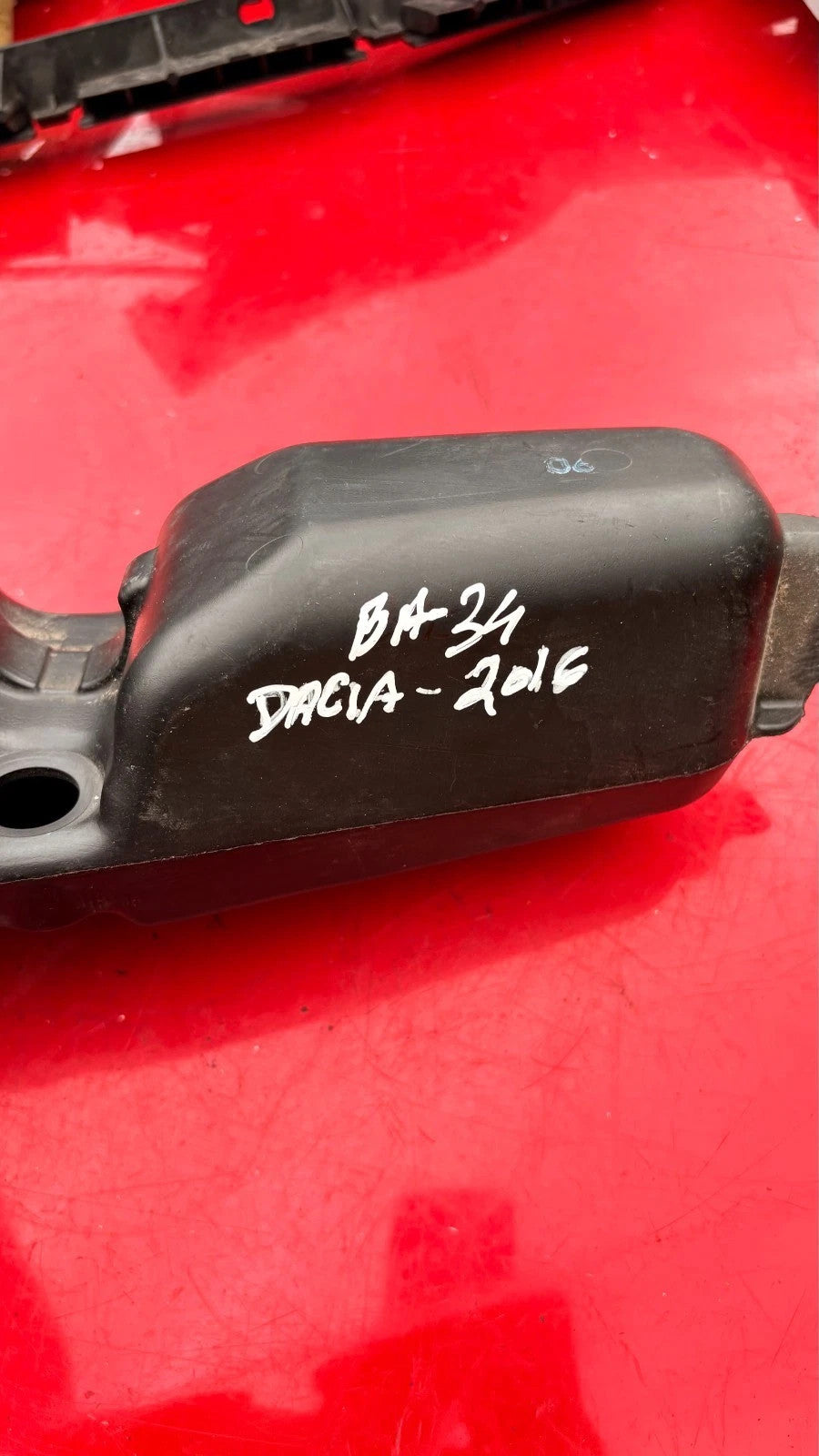 2016 DACIA SANDERO WINDSCREEN WASHER BOTTLE WITH PUMP 289101840R