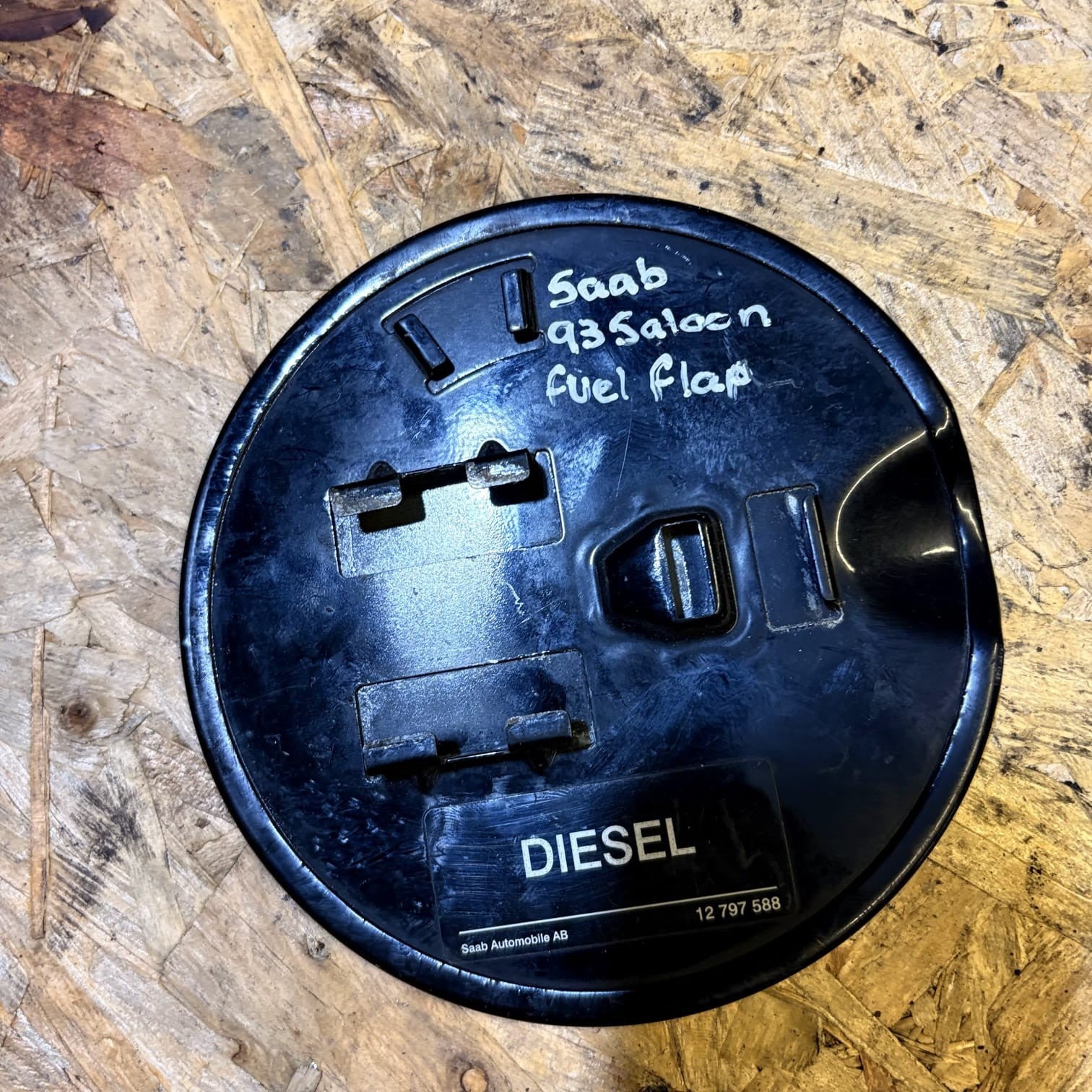 SAAB 9-3 FUEL FILLER FLAP 12760550 300 BLUE 12797588