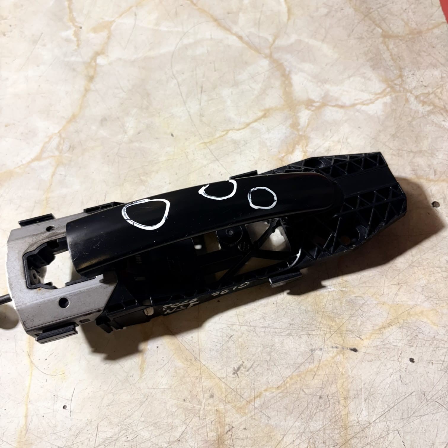 2010 VW GOLF VI DOOR HANDLE PASSENGER FRONT HATCHBACK OUTSIDE SIDE 5N08378856