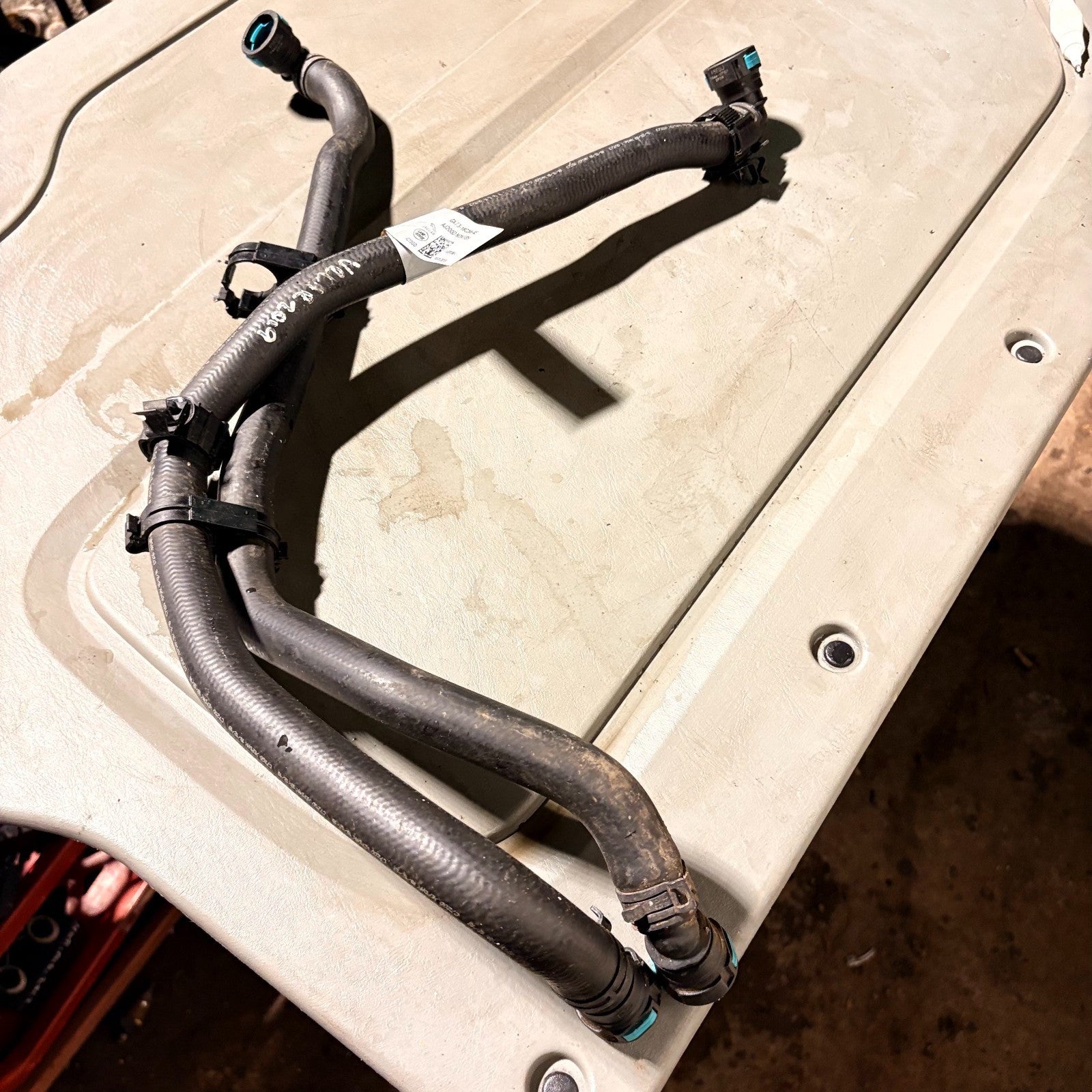 Range Rover Velar L560 2.0D Heater Coolant Hose Pipes GX73-18C266-AE AJ200D 2019