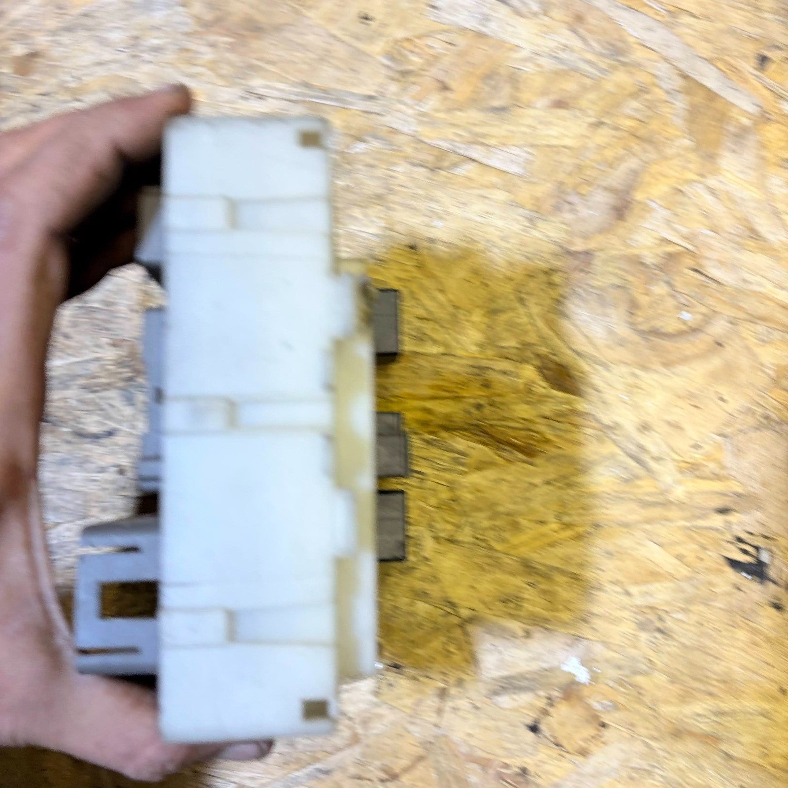Ford Transit Connect 2003 Fuse Relay Box