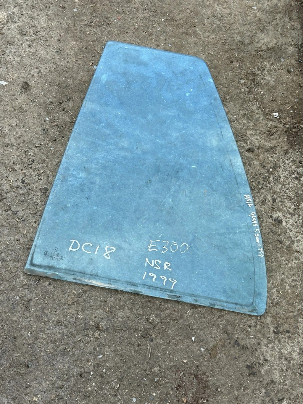 Mercedes E-Class Estate S210 (W210) 1996-2002 Rear Quarter Glass NSR Left