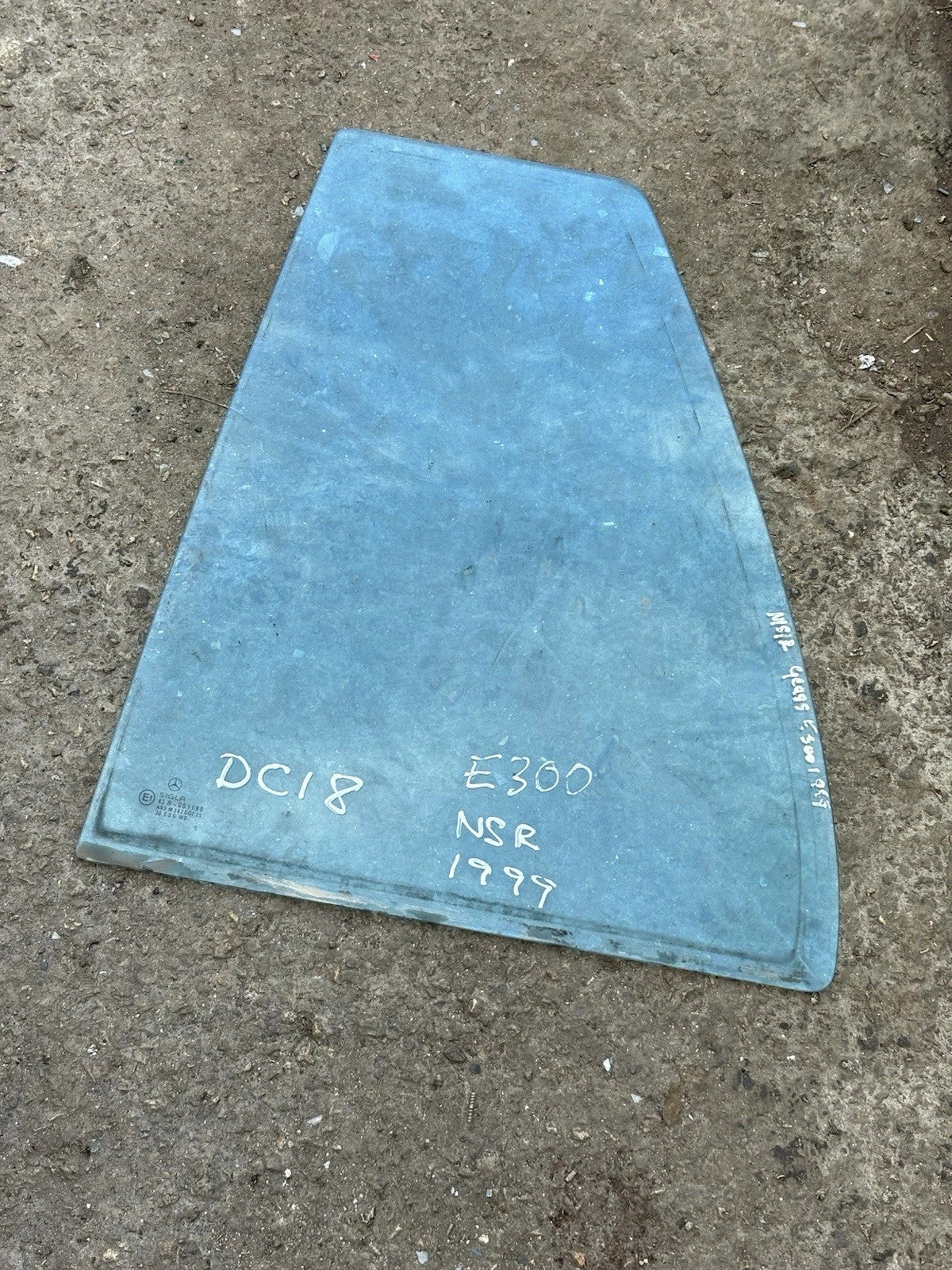 Mercedes E-Class Estate S210 (W210) 1996-2002 Rear Quarter Glass NSR Left