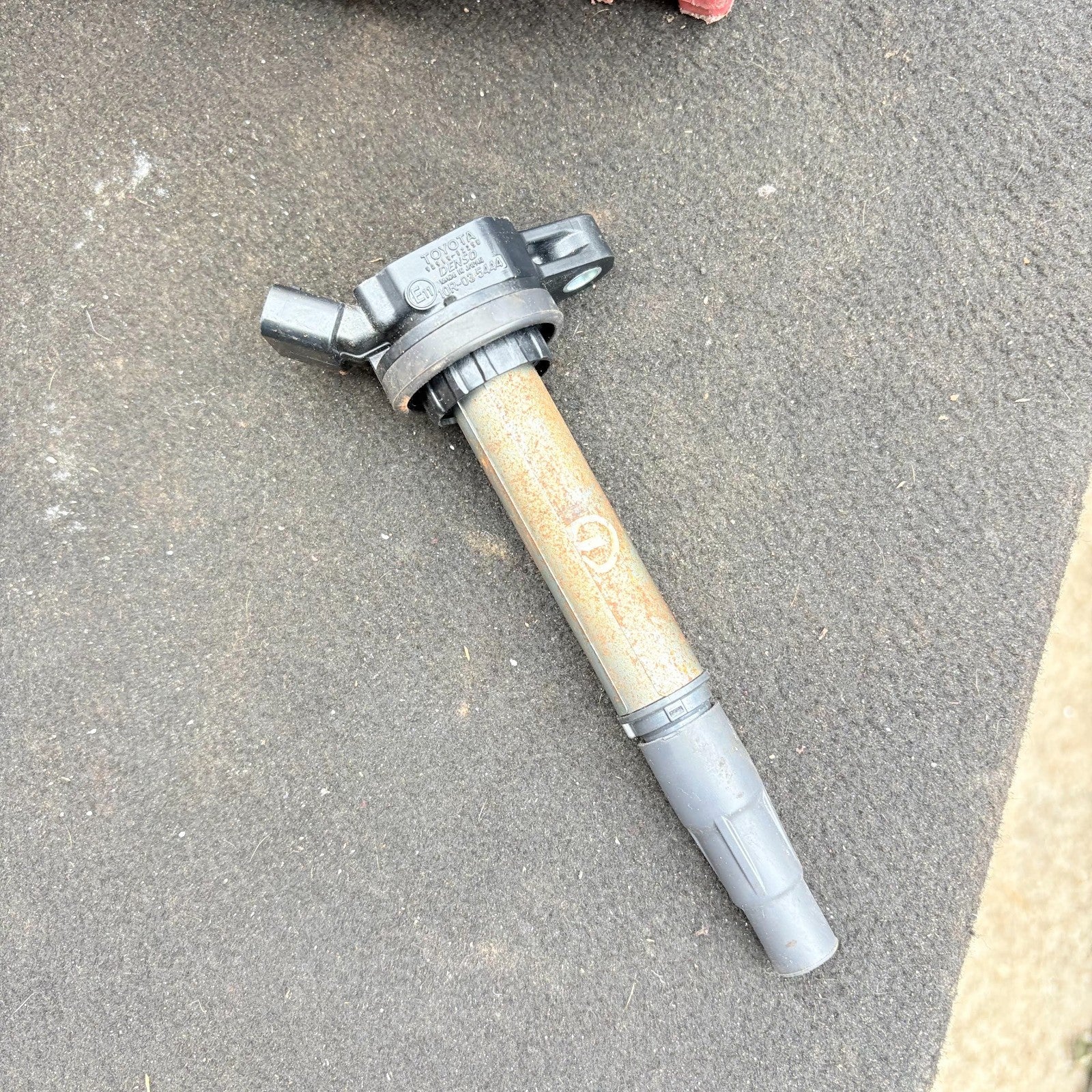 TOYOTA PRIUS IGNITION COIL PACK 90919-02258 2015