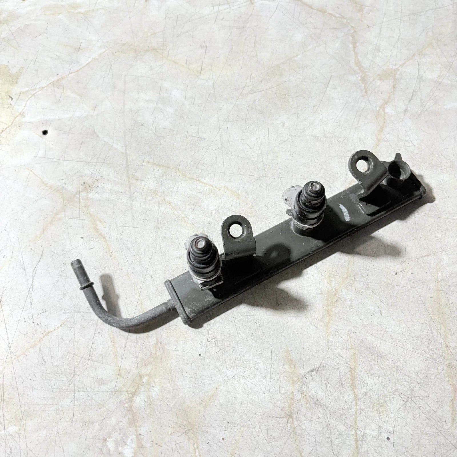 Smart Forfour W453 Fuel Injector Rail & Injectors Siemens Deka 2014-2019