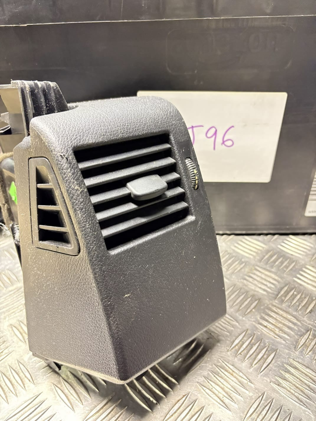 Mercedes Sprinter W906 Left Dash Heater AC Air Vent Grille 06-18 A9068300654