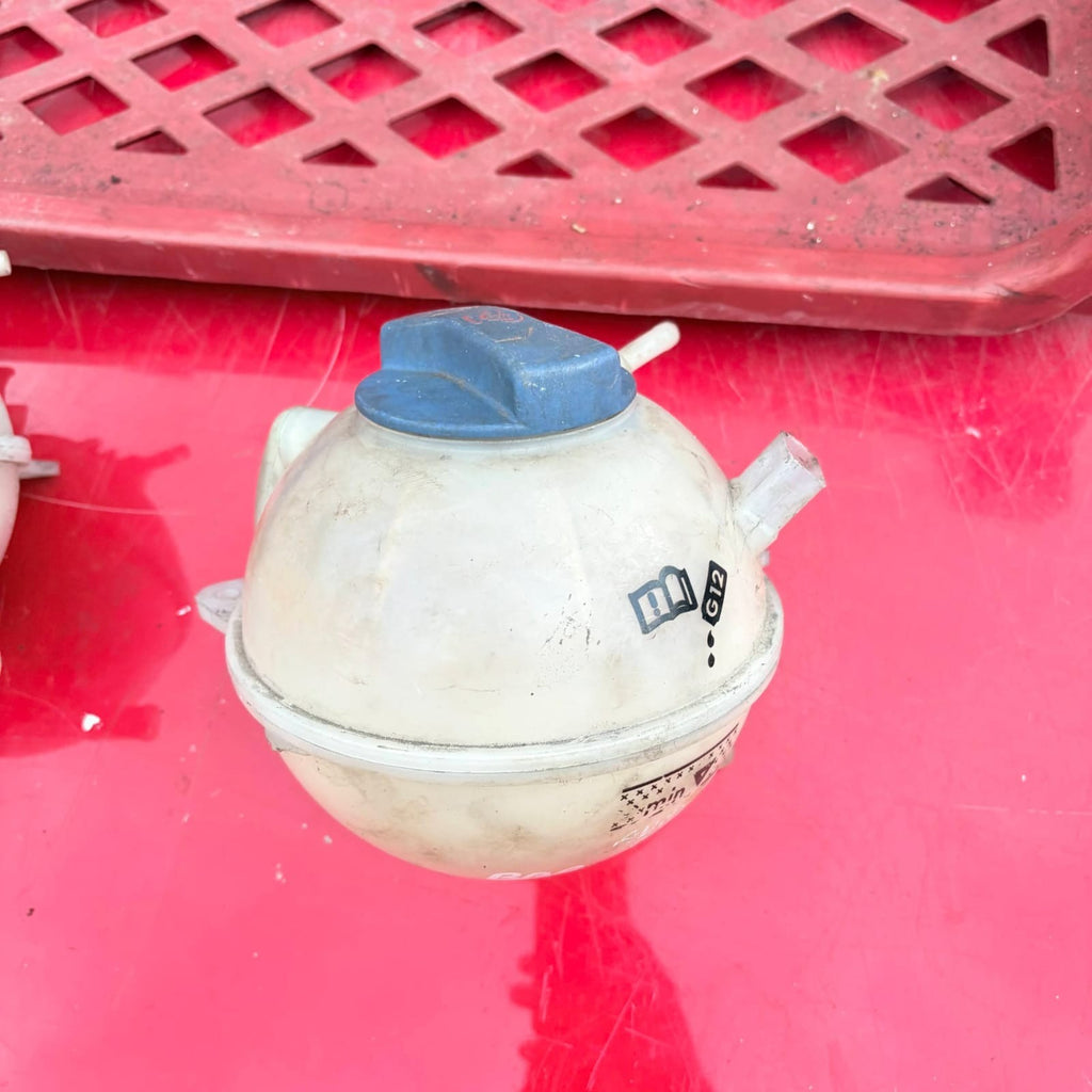 Audi TT Mk1 8N Coolant Expansion Tank Reservoir + Cap 1998-2006 1.8T 3.2 VR6