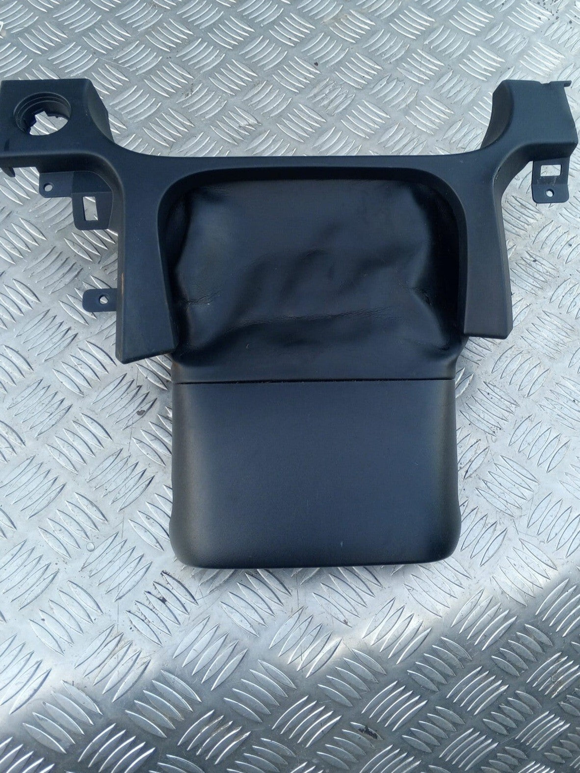 Range Rover Evoque Steering Column Trim Cover BJ323F902 20/2/25 C3F5