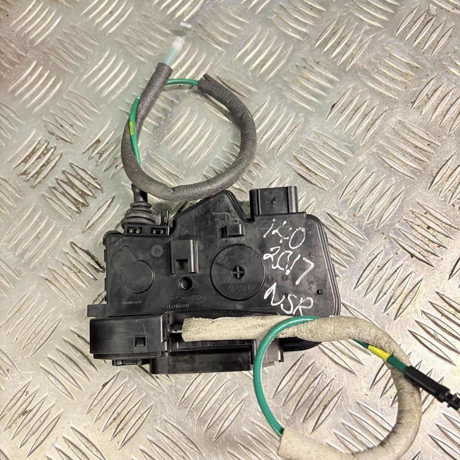 Hyundai i40 2015-2019 Left Rear Passenger Door Lock Latch Actuator 4 Pin A045035