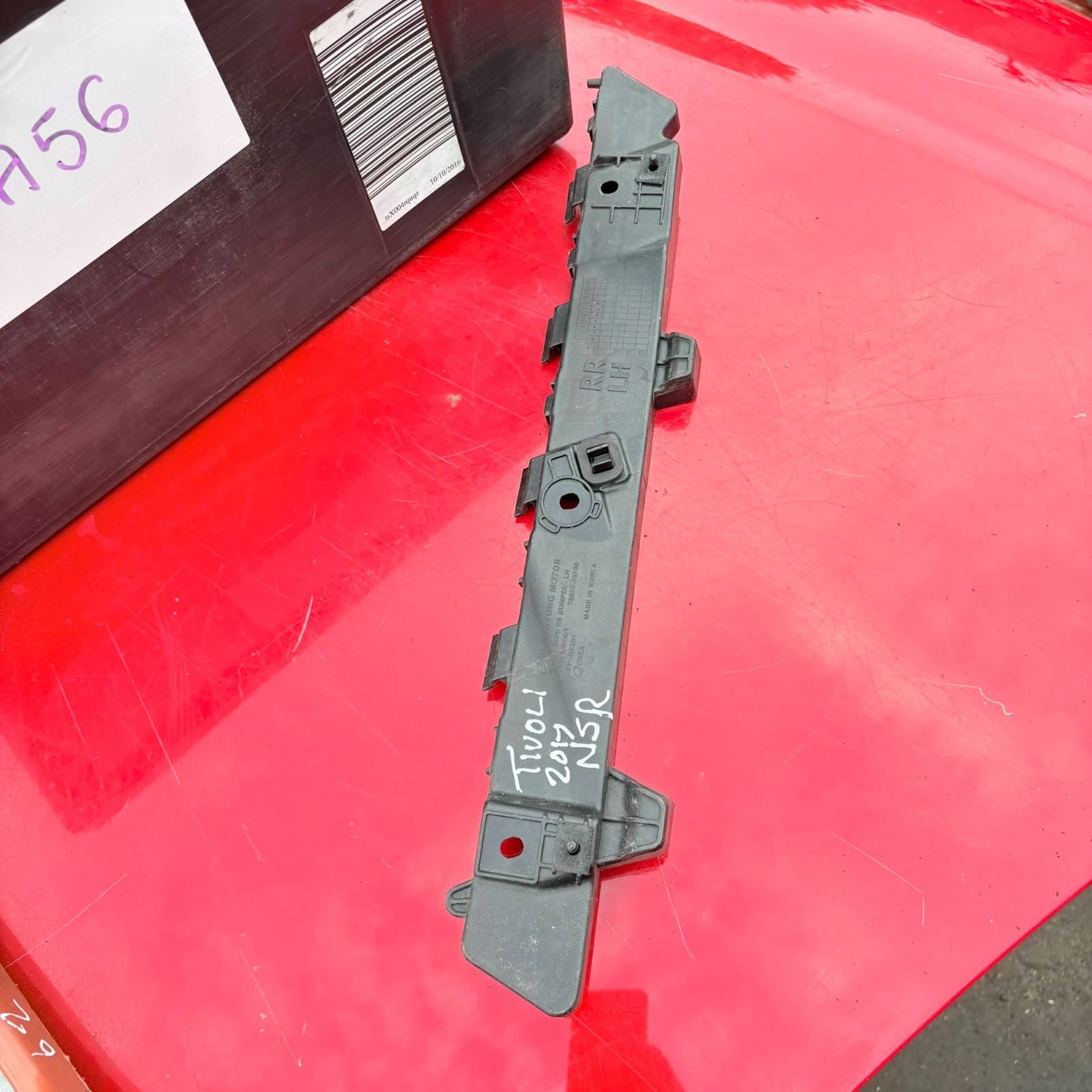 SSANGYONG TIVOLI REAR BUMPERMOUNT BRACKET HOLDER PASSENGERREAR 78831-35500 2017